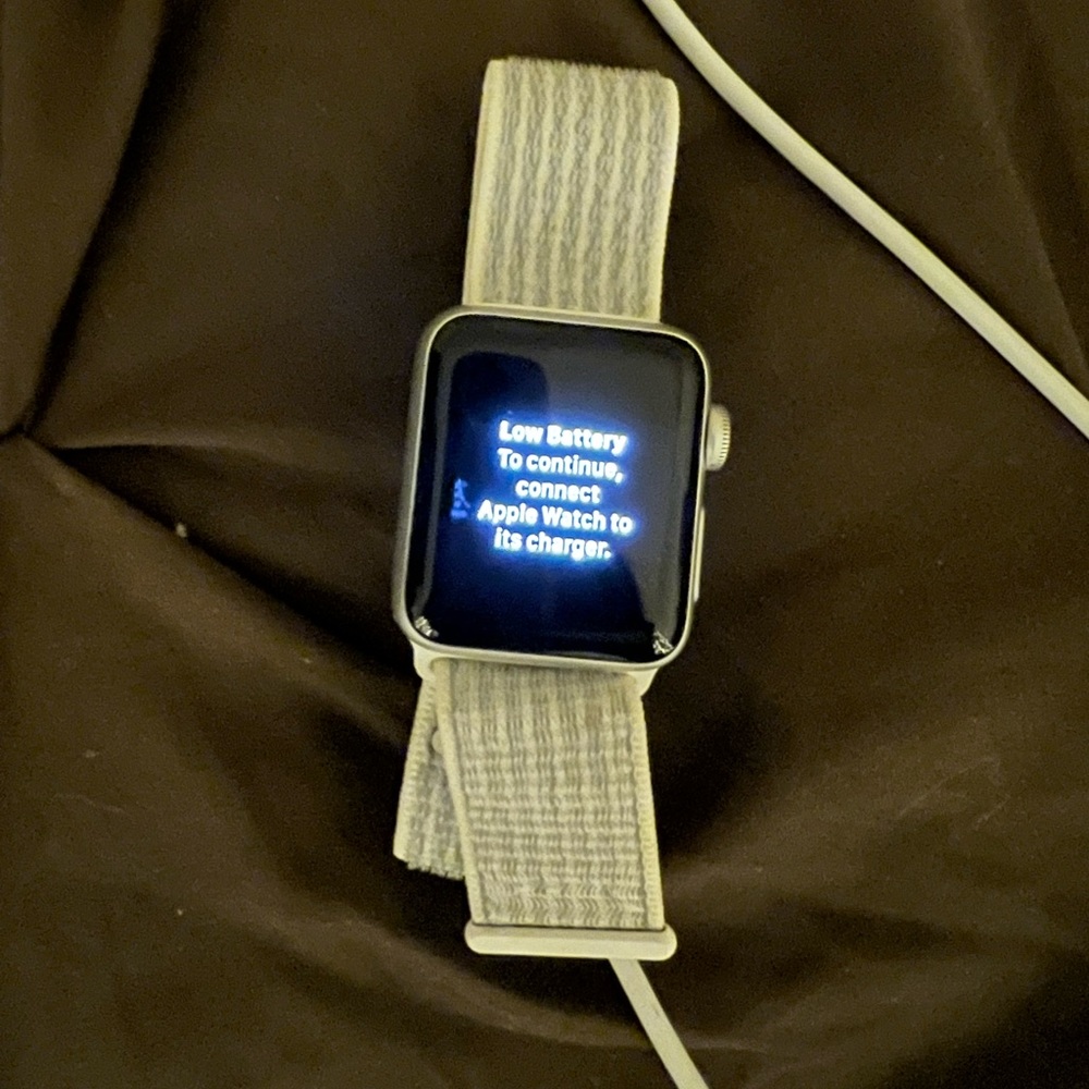 Apple Watch series 3 38 mm gps